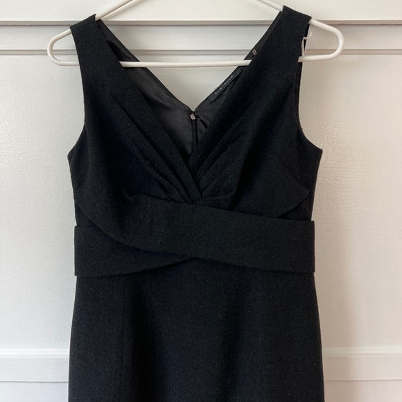 Elie Tahari Charcoal Sheath Cocktail Dress XS Draped V-Neck - Picture 3 of 7